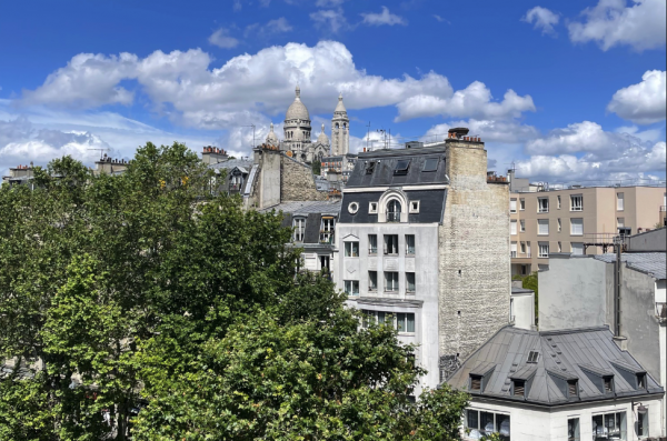 Monte là dessus tu verras Montmartre